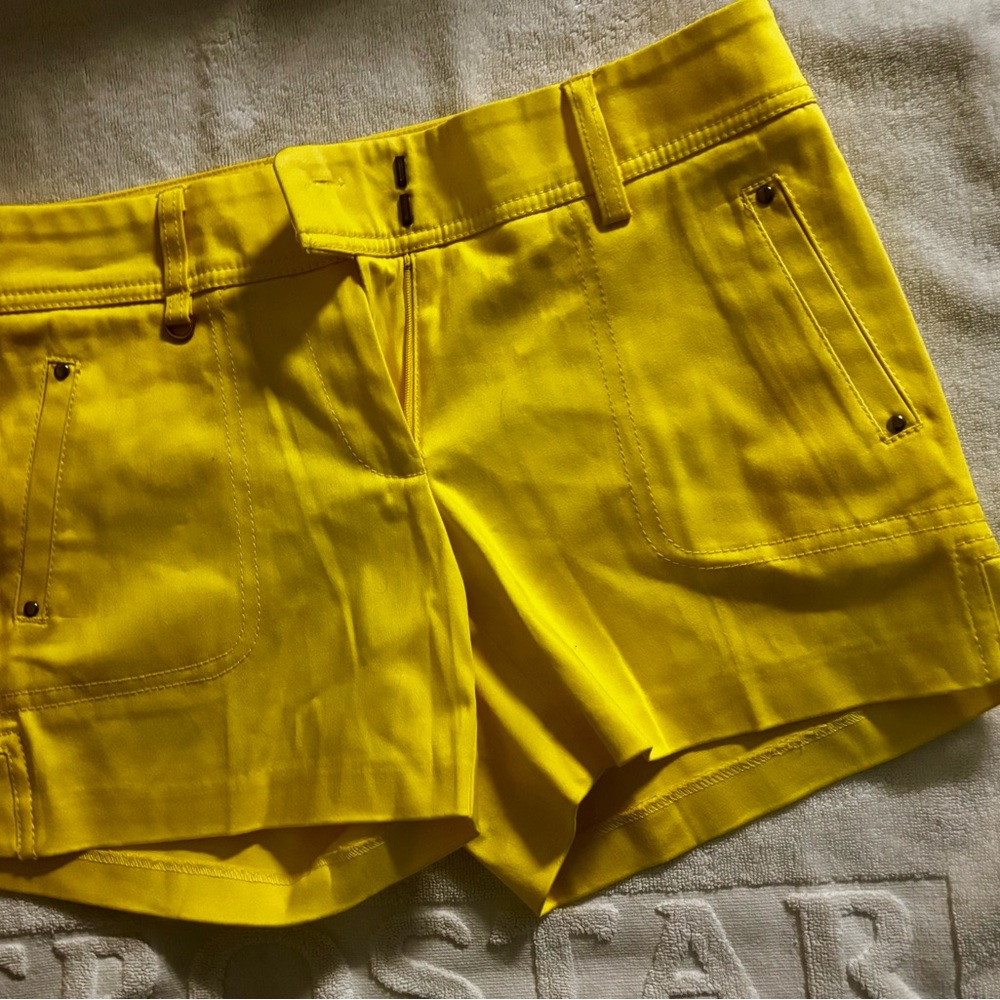 Cache 2 Yellow Women's Shorts